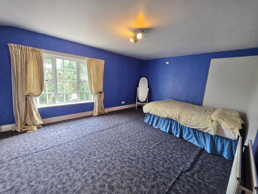 37 Crevolea Road