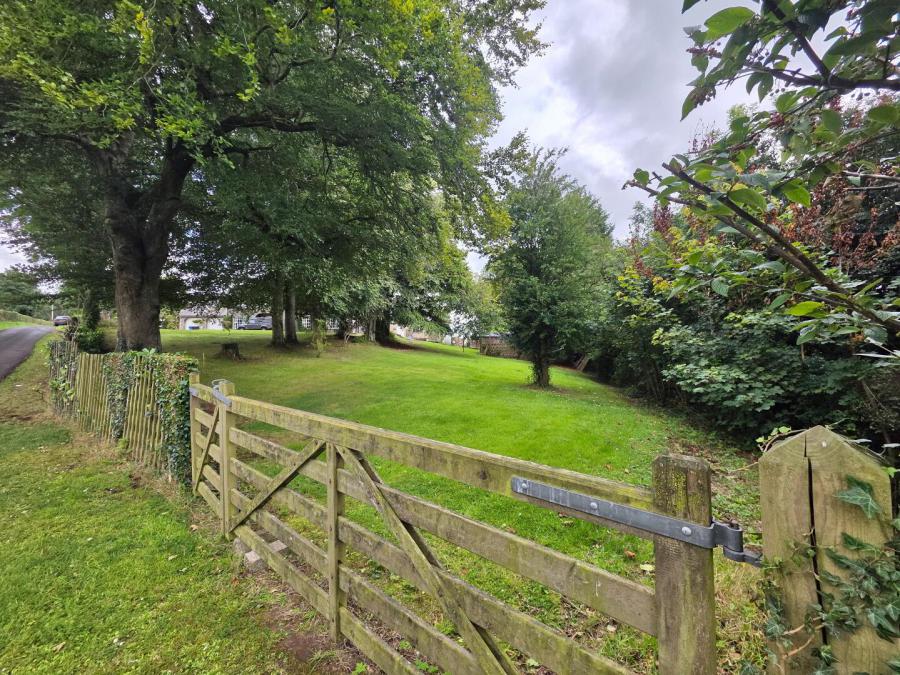 37 Crevolea Road