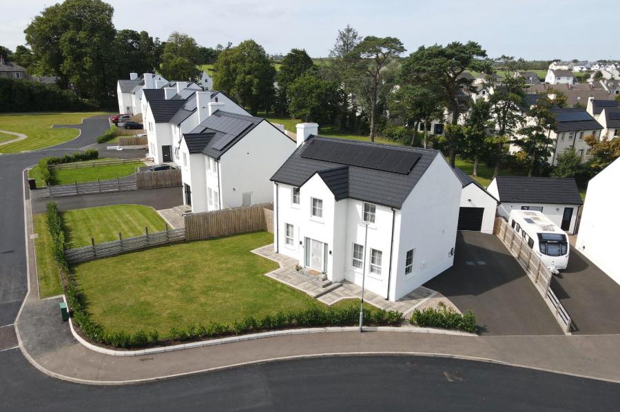 28 The Paddocks