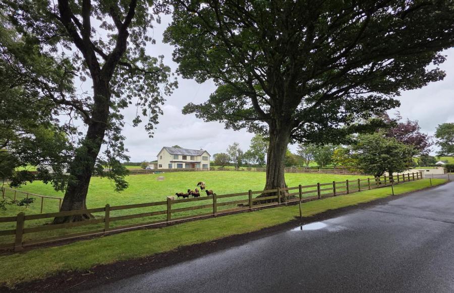 'Mullaghdubh', 54 Ballykenver Road