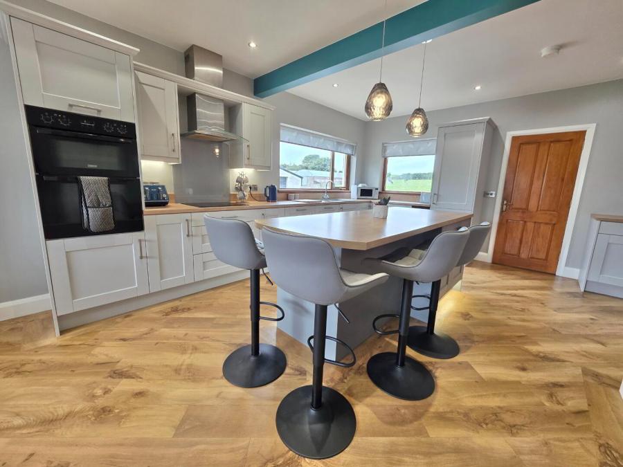 'Mullaghdubh', 54 Ballykenver Road