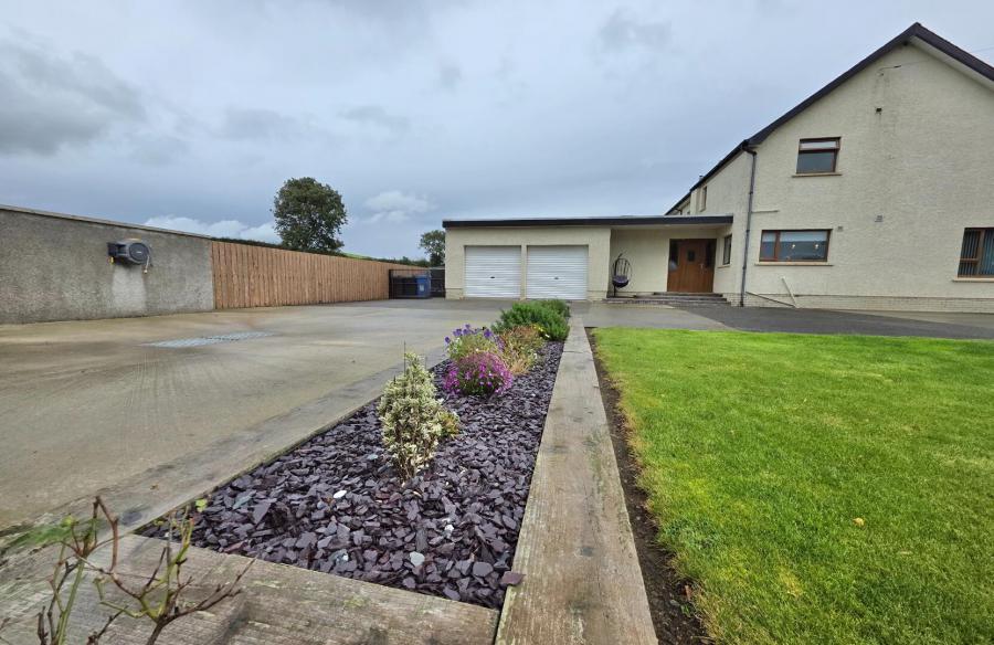 'Mullaghdubh', 54 Ballykenver Road