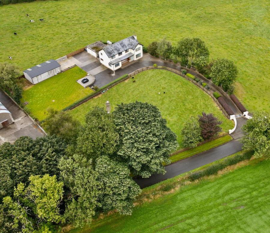 'Mullaghdubh', 54 Ballykenver Road