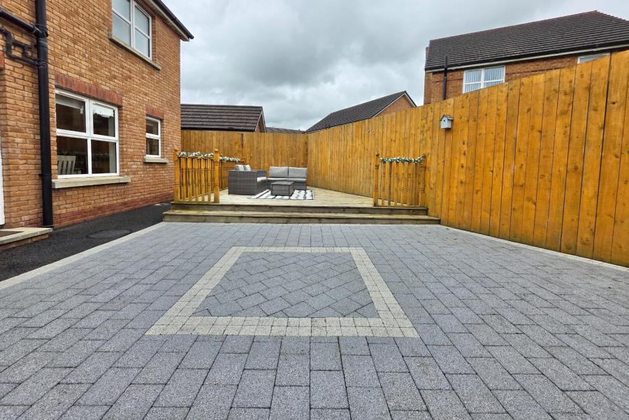 25 Bann Meadows