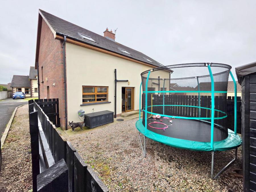 18 Kirk Park
