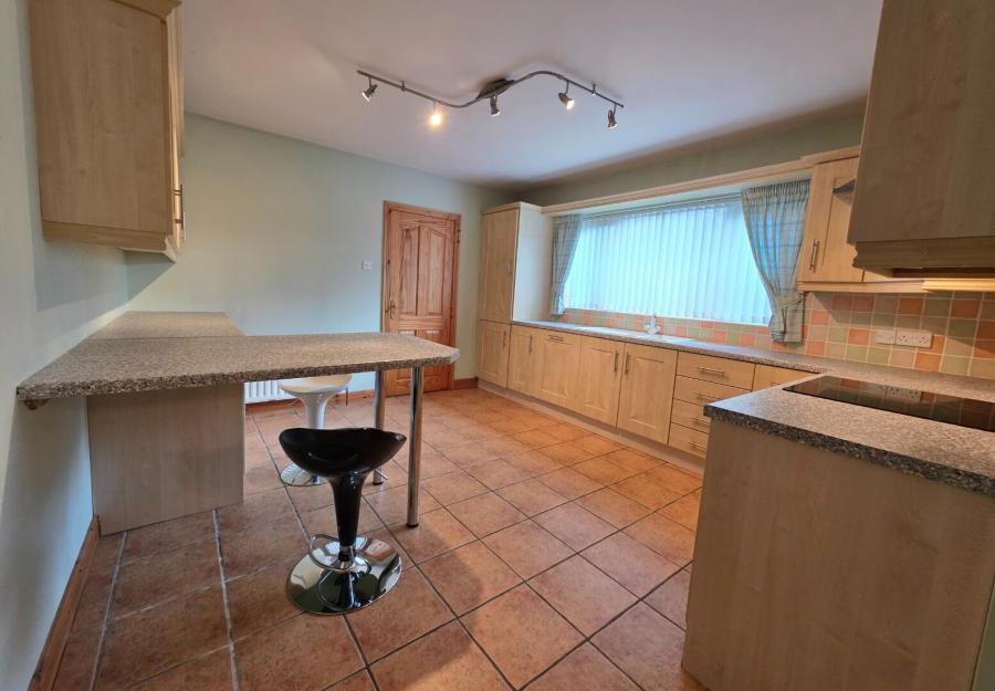 7 Knock Eden Close