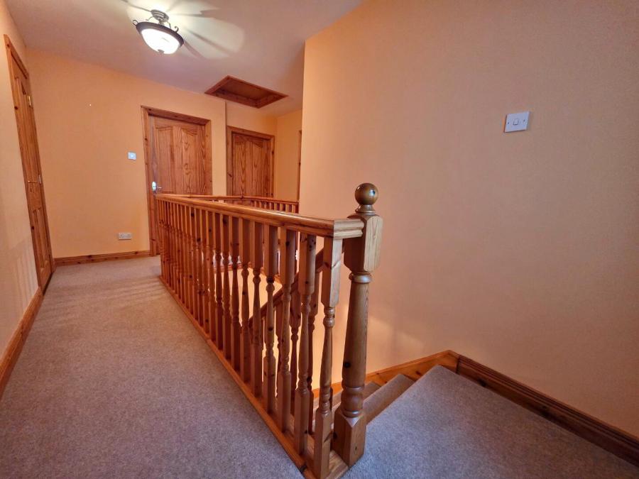 7 Knock Eden Close