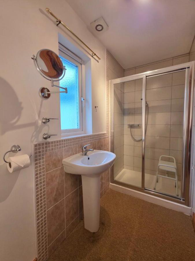 7 Knock Eden Close