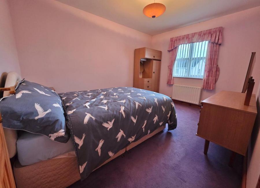 7 Knock Eden Close