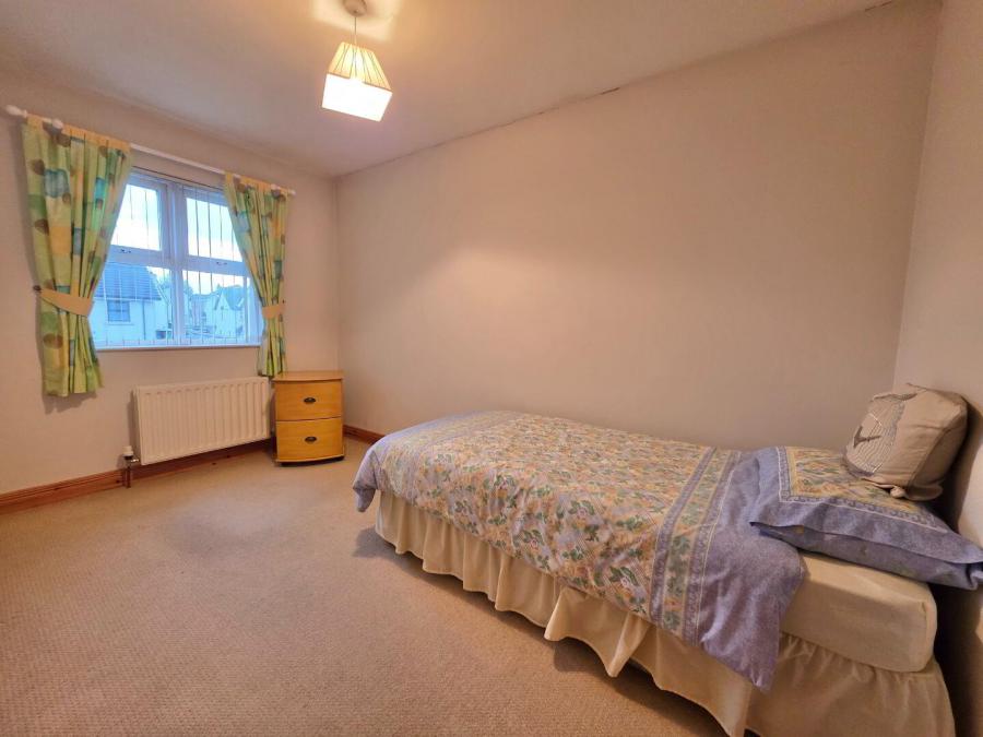 7 Knock Eden Close