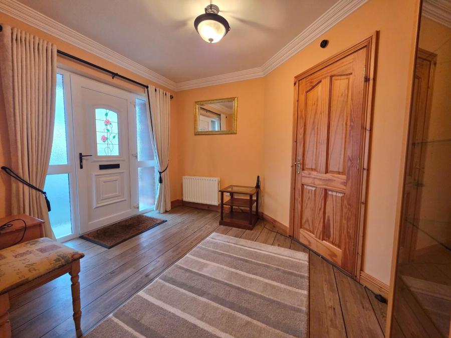 7 Knock Eden Close