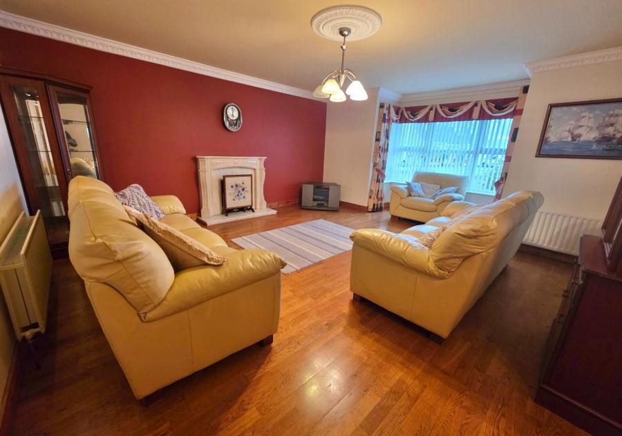 7 Knock Eden Close
