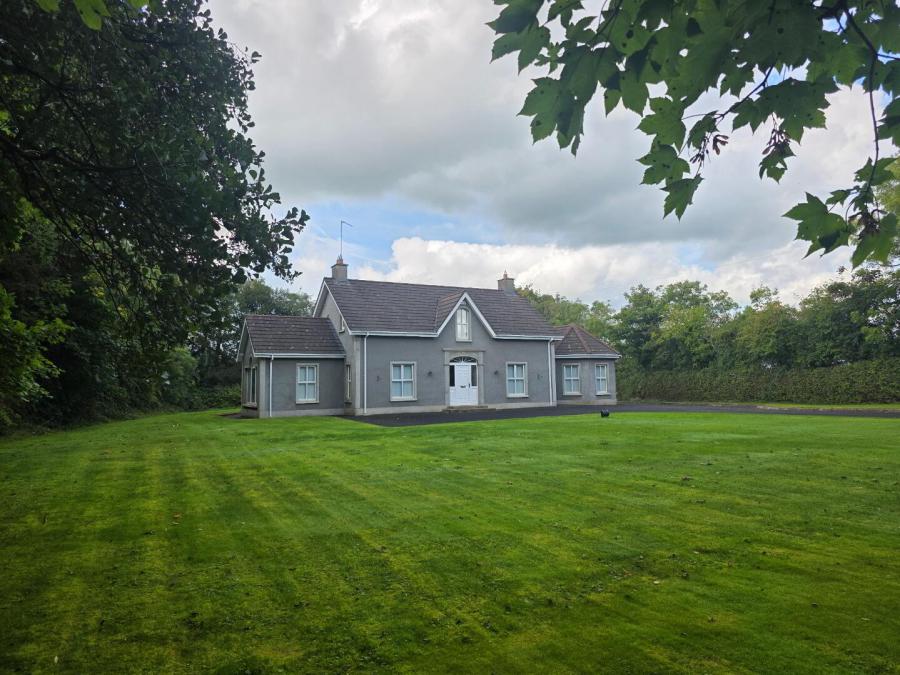 'Blackthorn Cottage', 52 Vow Road