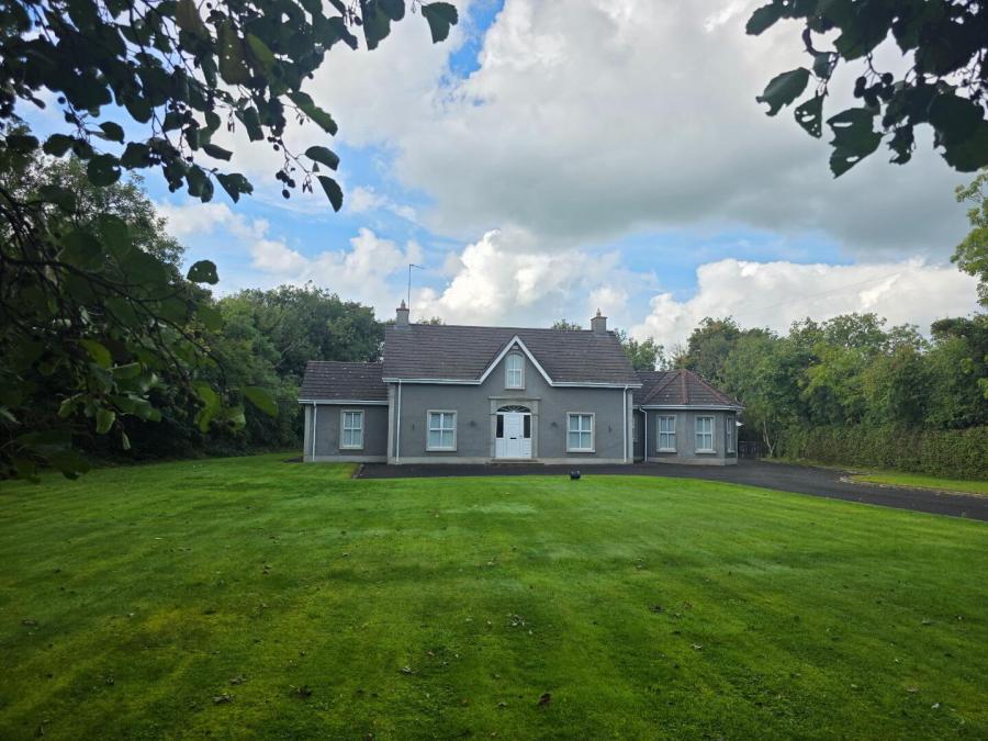 'Blackthorn Cottage', 52 Vow Road