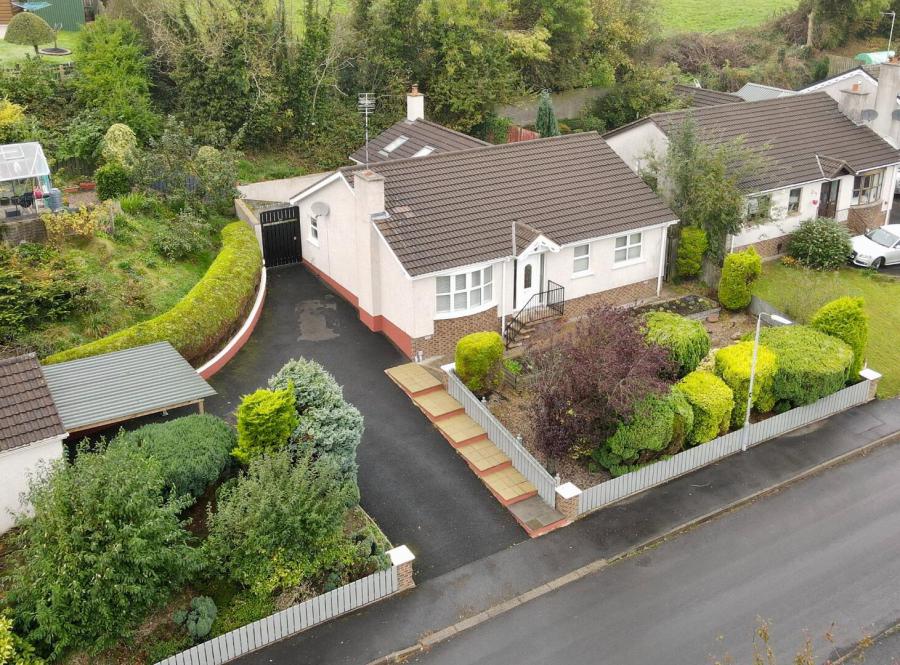 16 Eastburn Crescent