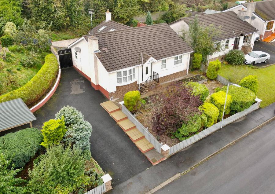 16 Eastburn Crescent