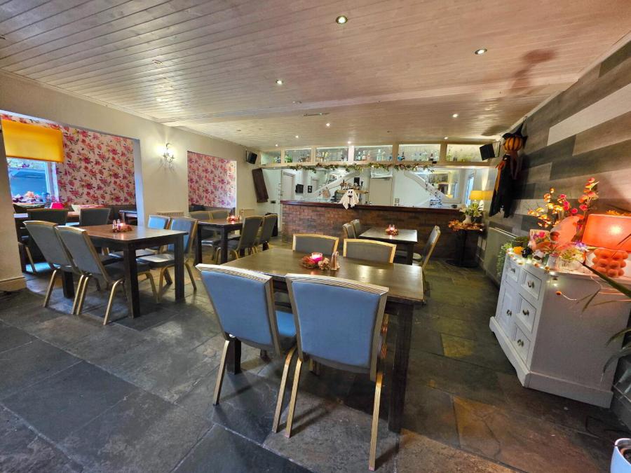 Hunters Bar, 106 Cushendall Road