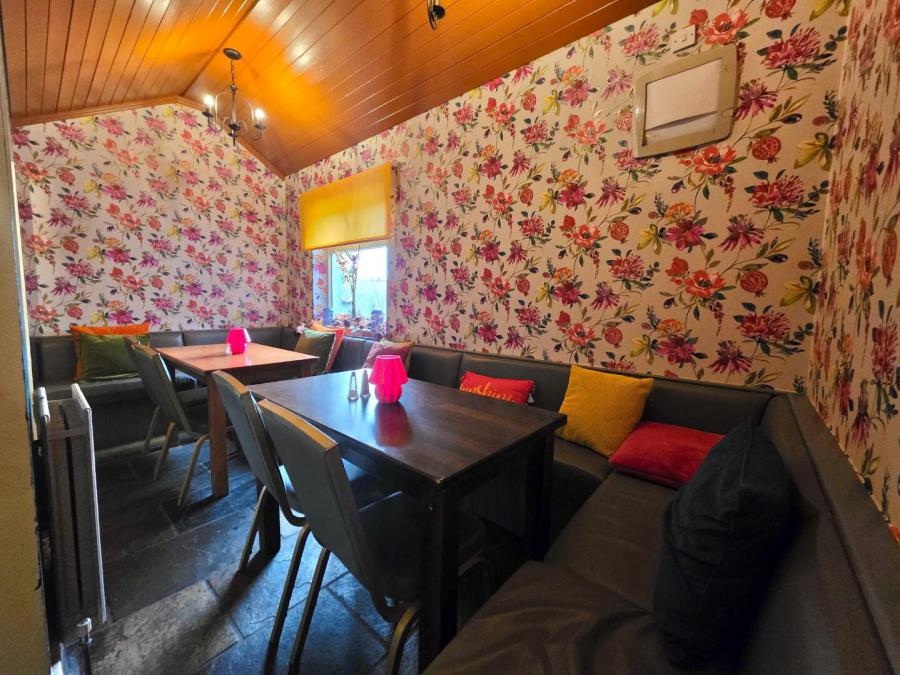 Hunters Bar, 106 Cushendall Road