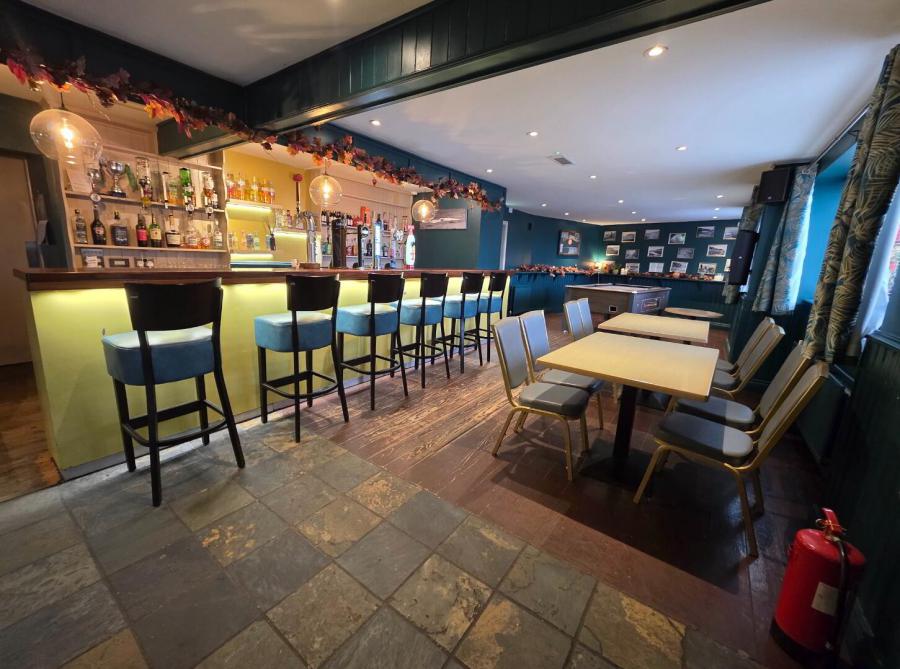 Hunters Bar, 106 Cushendall Road