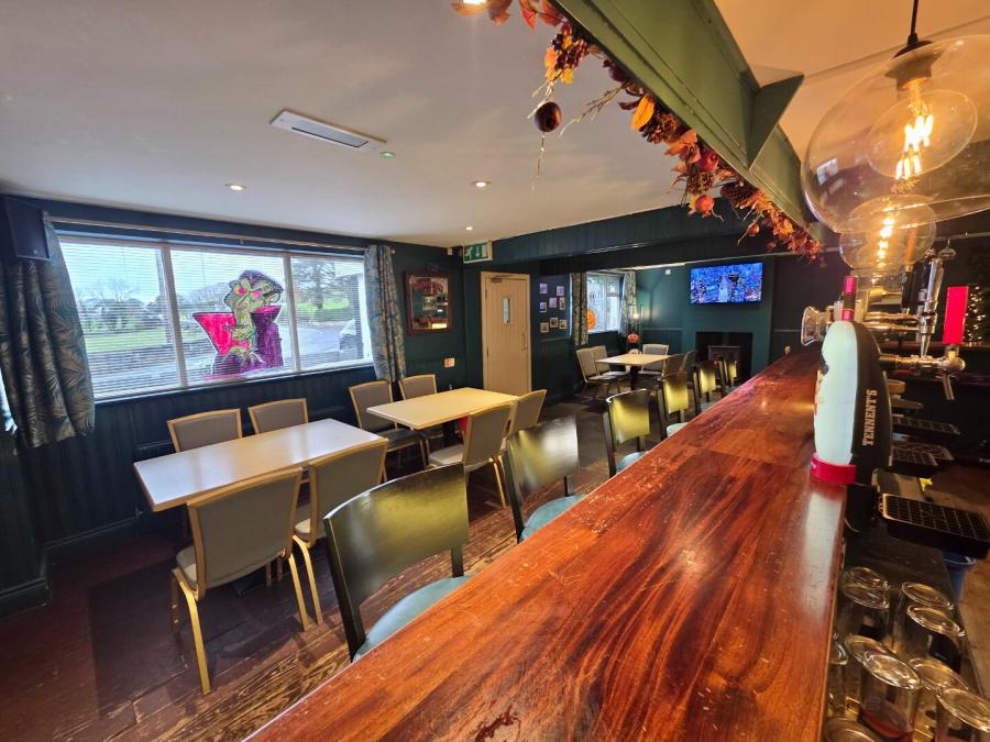 Hunters Bar, 106 Cushendall Road