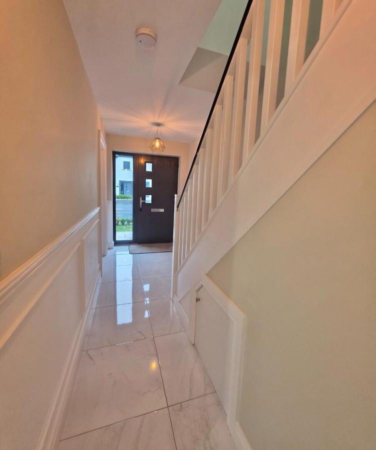 8 Old Creamery Court