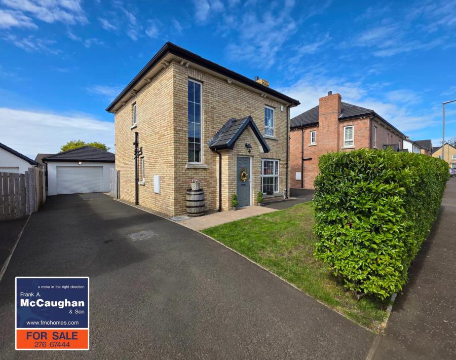 21 Paddock Lane