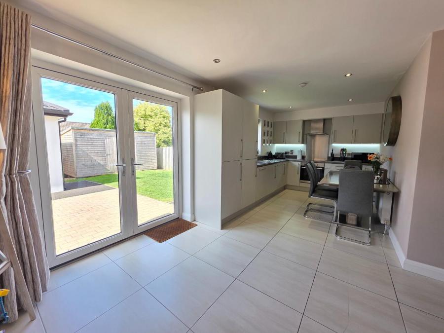 21 Paddock Lane