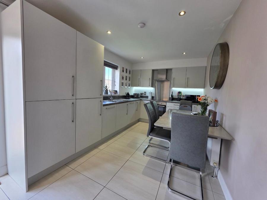 21 Paddock Lane