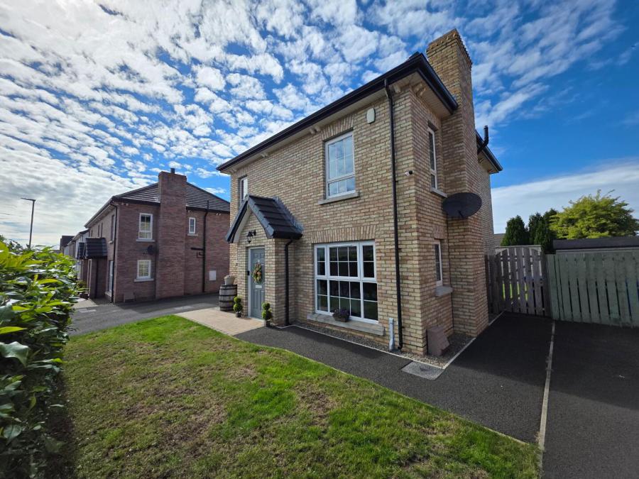 21 Paddock Lane