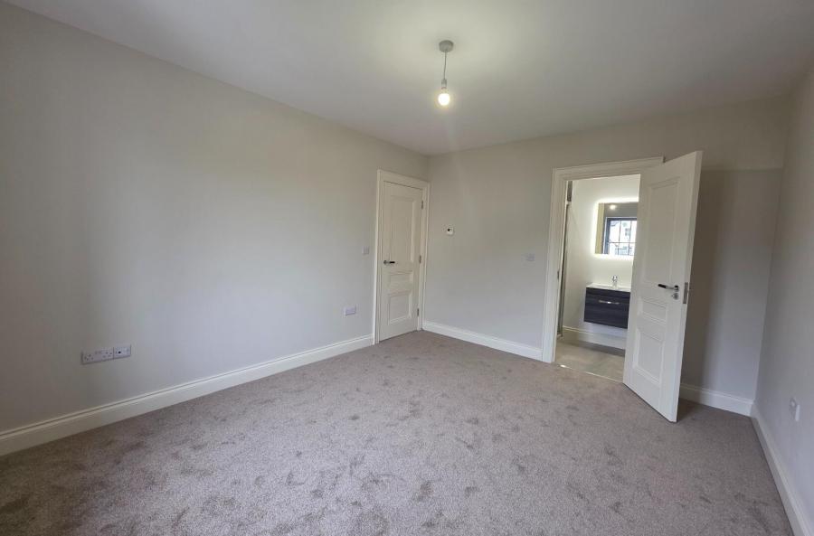 3 Benmore Gate