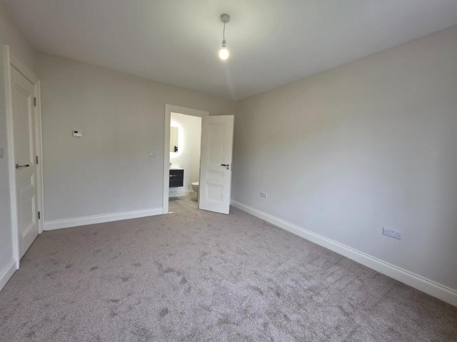 3 Benmore Gate