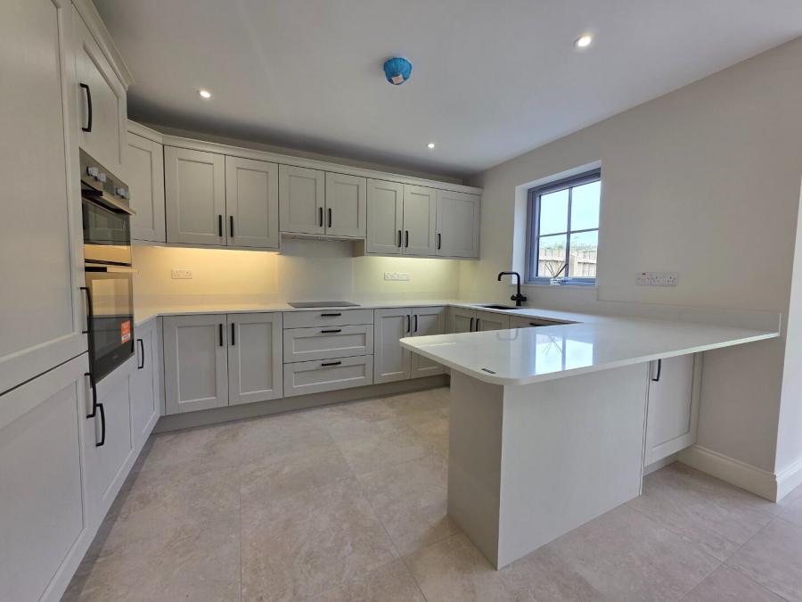 3 Benmore Gate