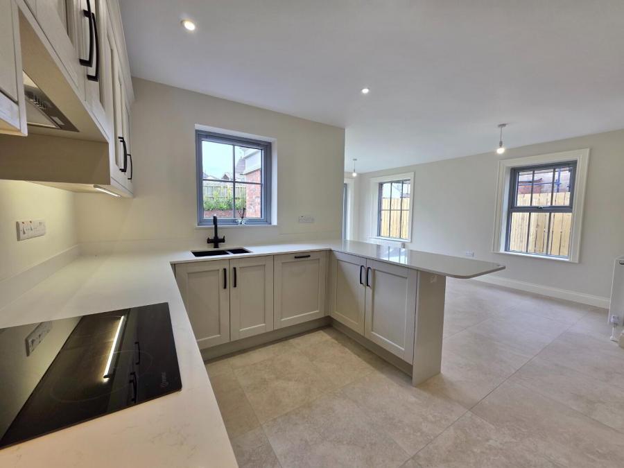 3 Benmore Gate