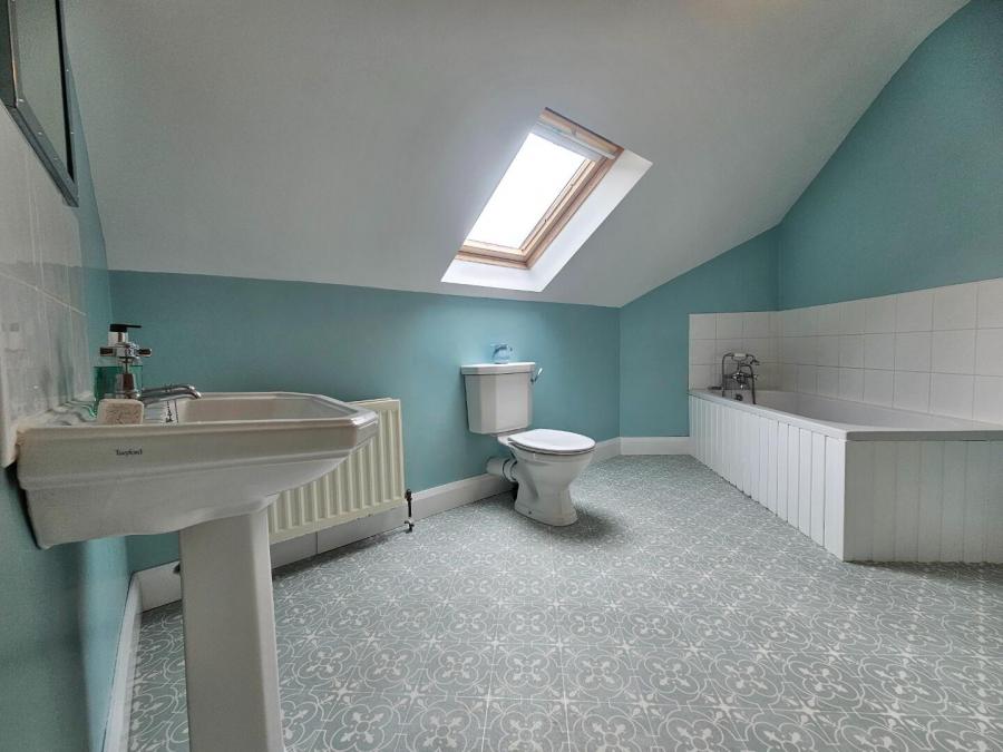 Glebe Manor, 43 Glebe Road