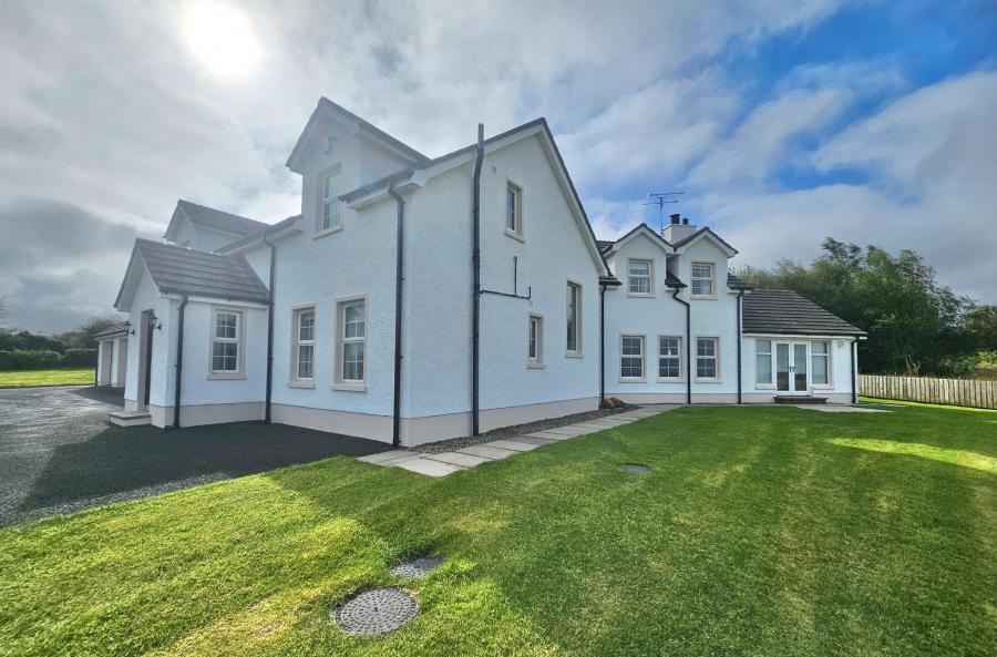 Glebe Manor, 43 Glebe Road