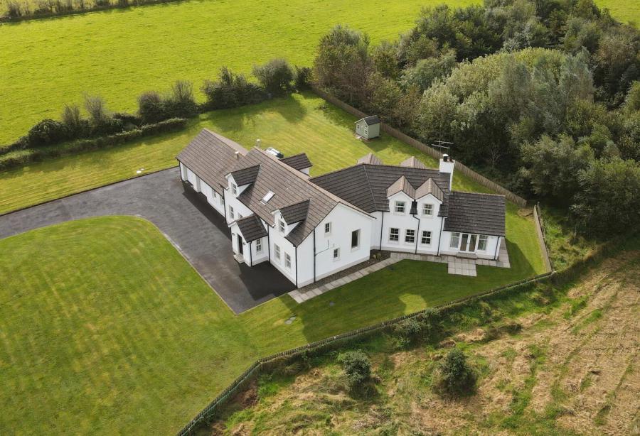 Glebe Manor, 43 Glebe Road