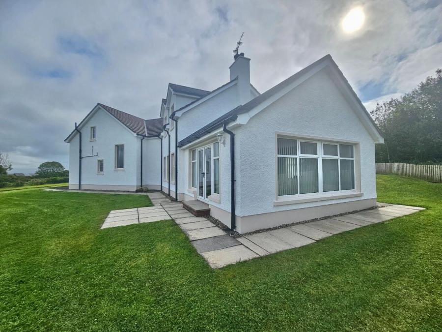 Glebe Manor, 43 Glebe Road