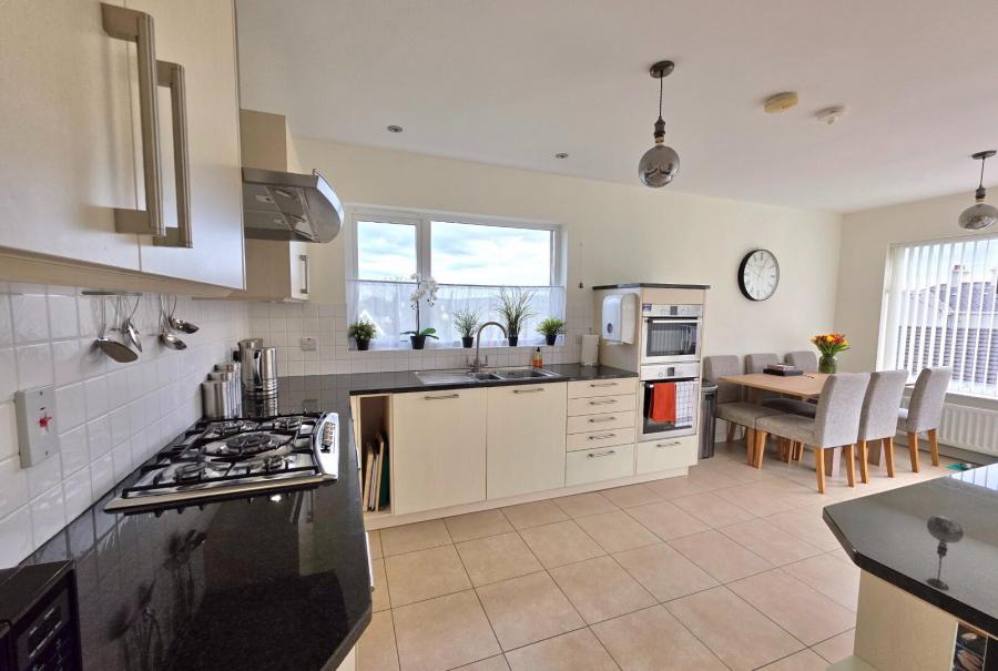 40 Rathlin Road