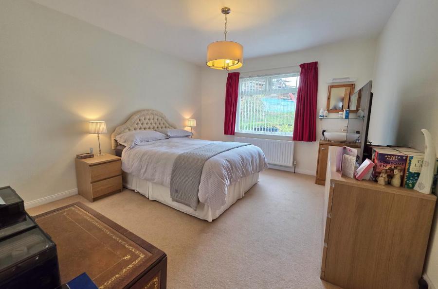 40 Rathlin Road