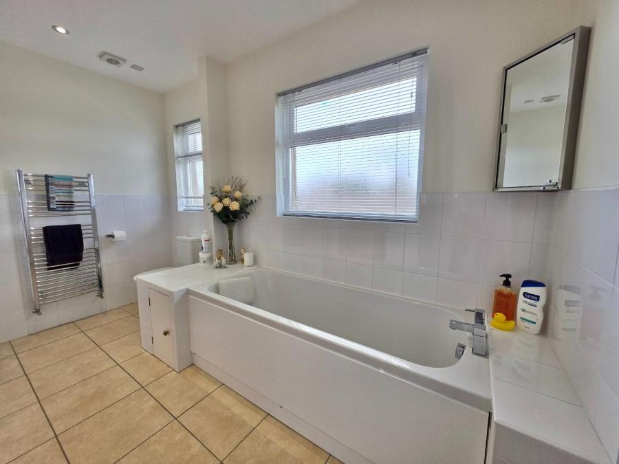 40 Rathlin Road
