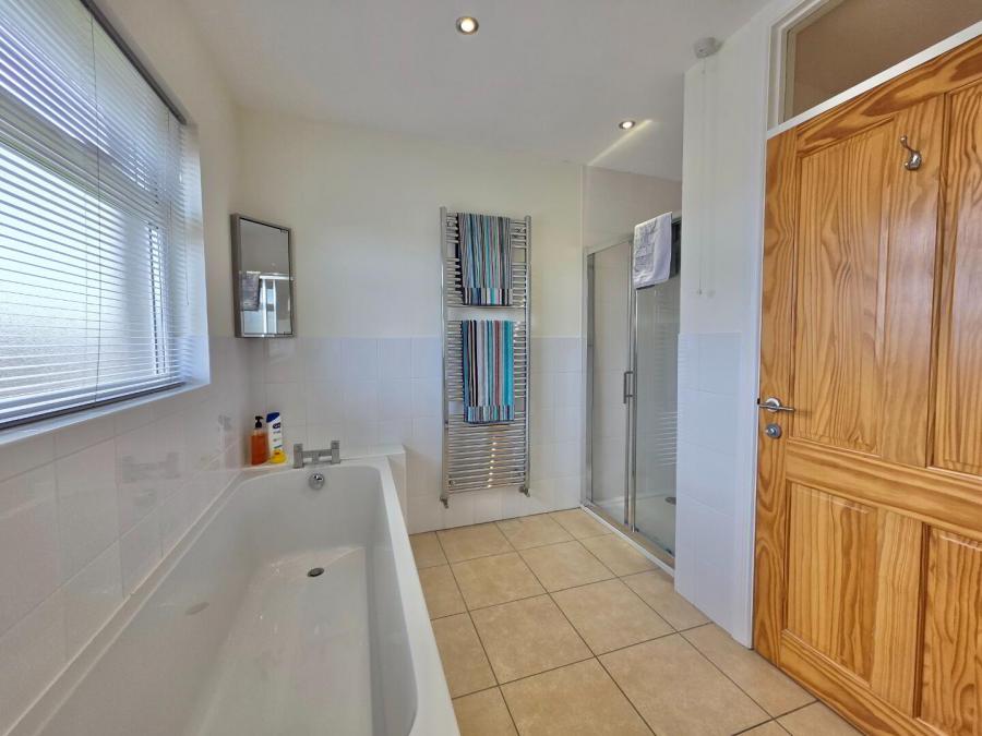 40 Rathlin Road