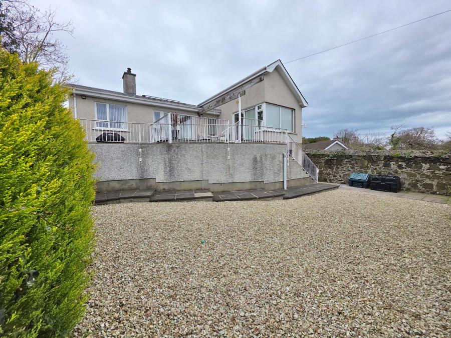 40 Rathlin Road