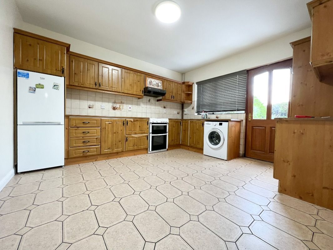 51 Greenpark Manor 51 Greenpark Manor