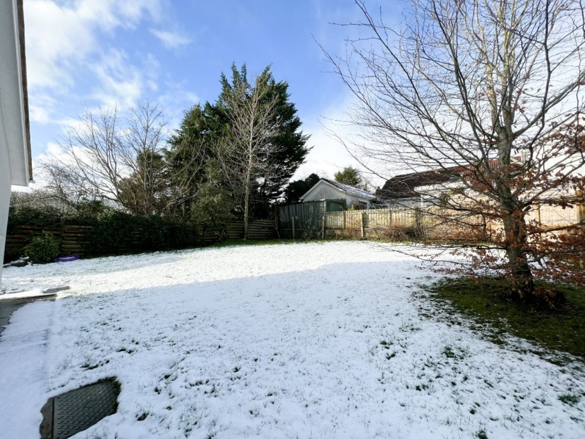 51 Greenpark Manor 51 Greenpark Manor