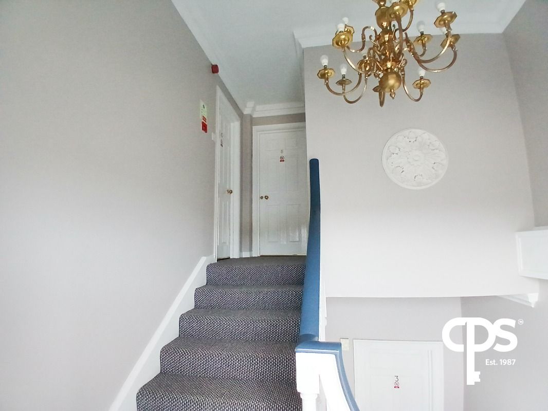 Apt 5 No.3 Seven Houses