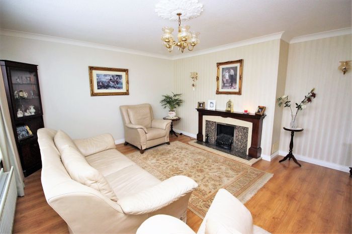 1b Colane Road