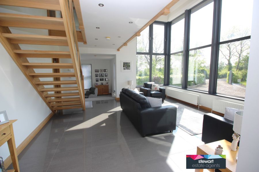 8b Station Road