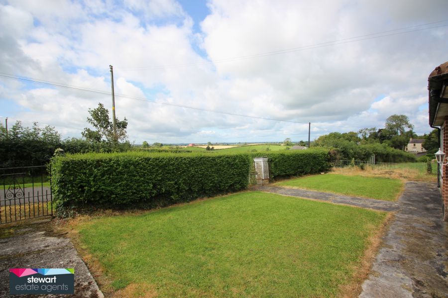 32 Drumnabreeze Road
