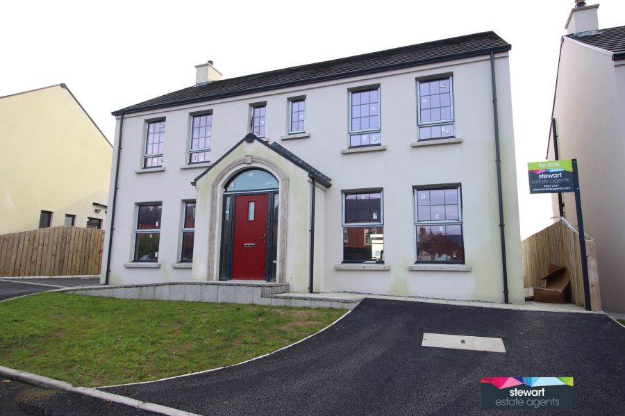 12 Farriers Green