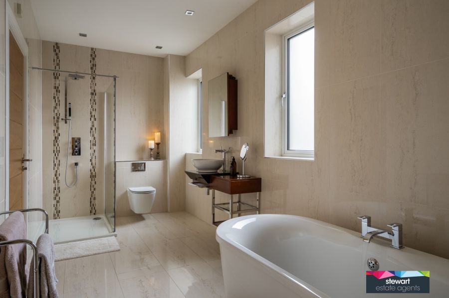 The Croft, 8a Waringfield Park